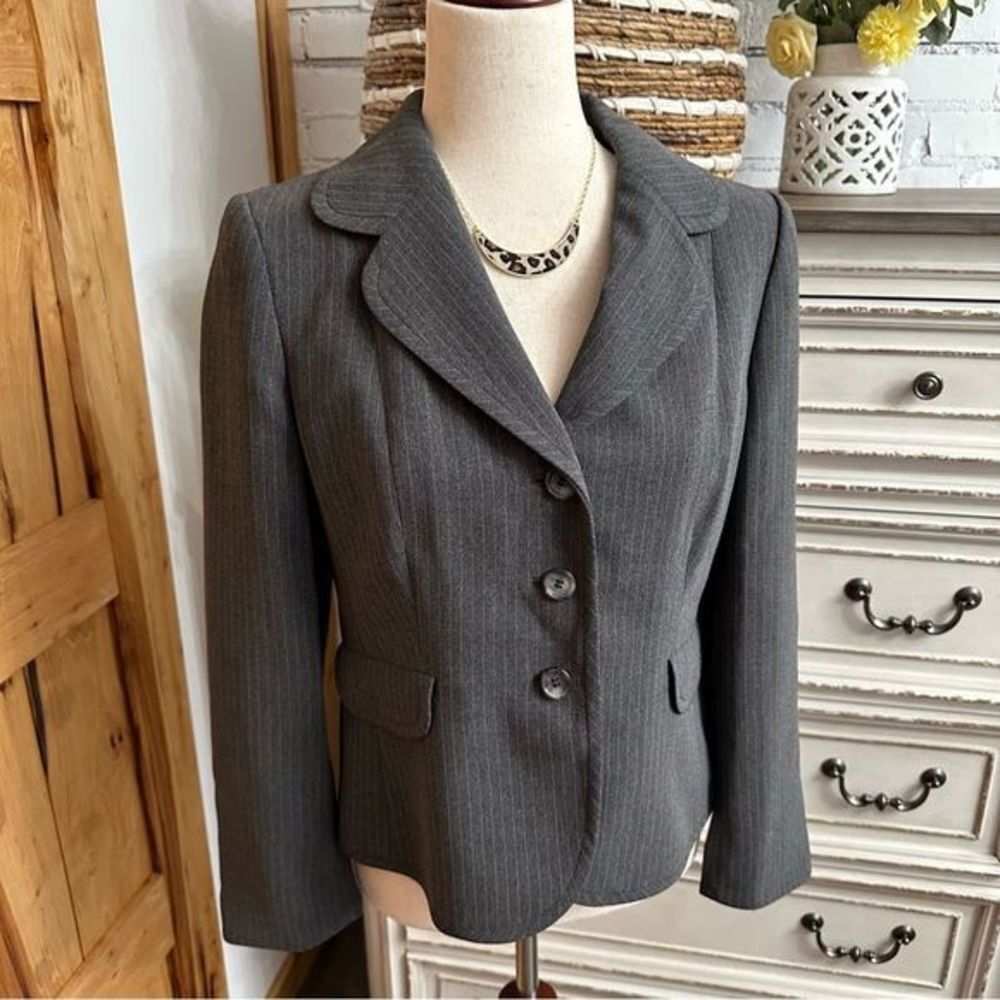 Gray Pinstriped Ann Taylor Petites Blazer